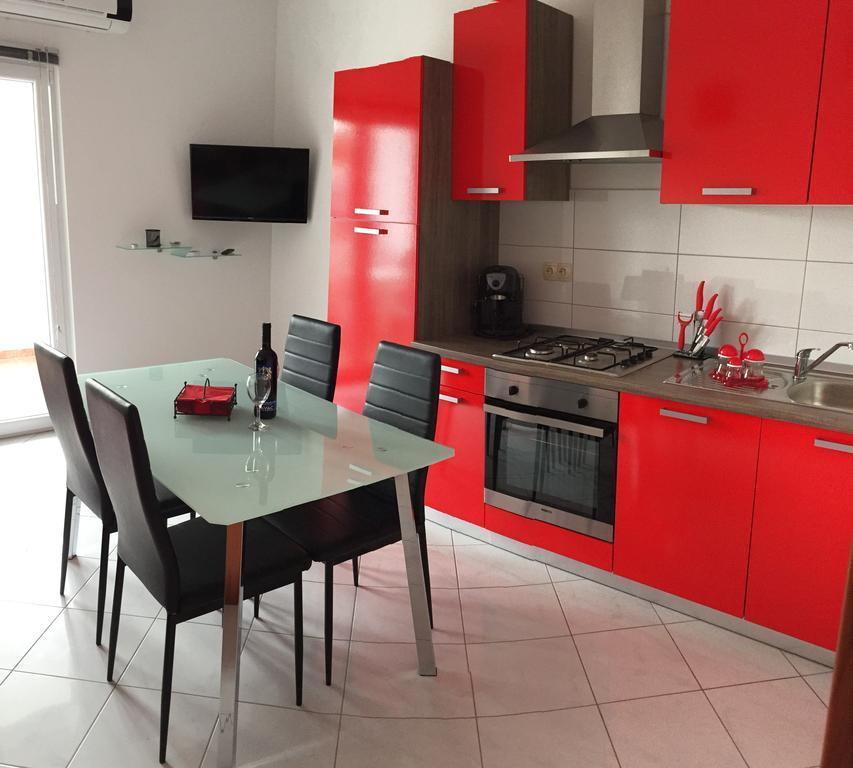 Apartment Ive โตรกีร์ ห้อง รูปภาพ