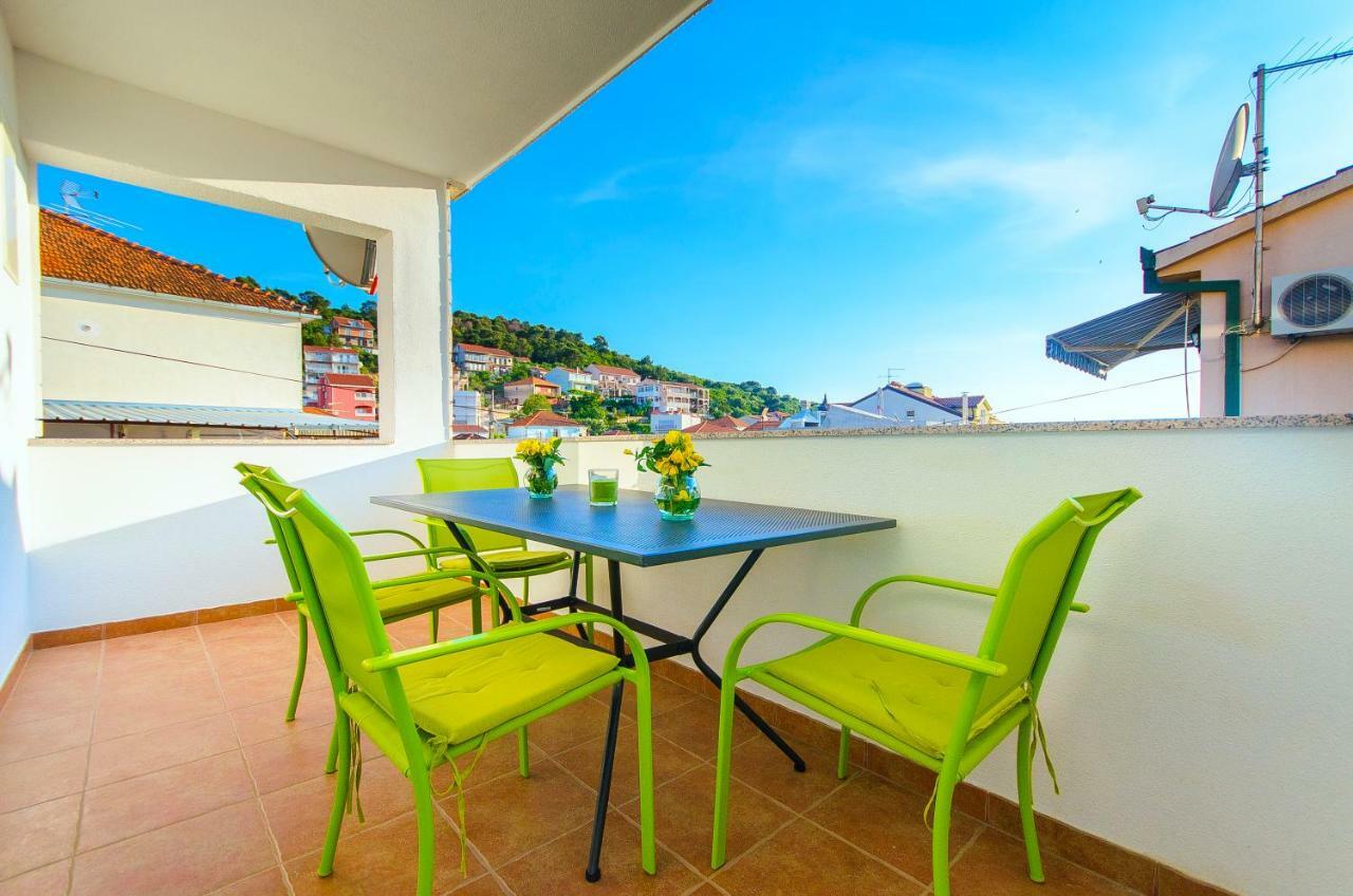 Apartment Ive โตรกีร์ ภายนอก รูปภาพ